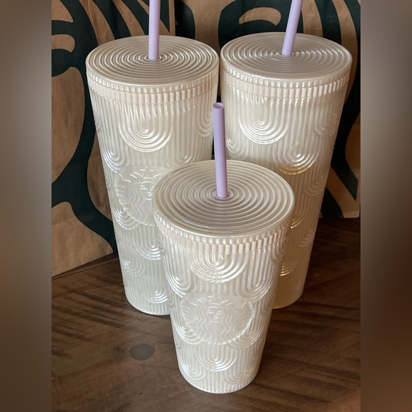 Starbucks cups - Picture 5 of 5